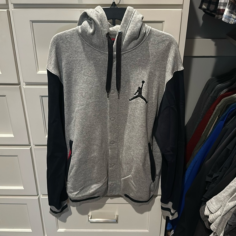 AIR JORDAN Full Button Up Gray & Black Hoodie Sweatshirt Size Large
